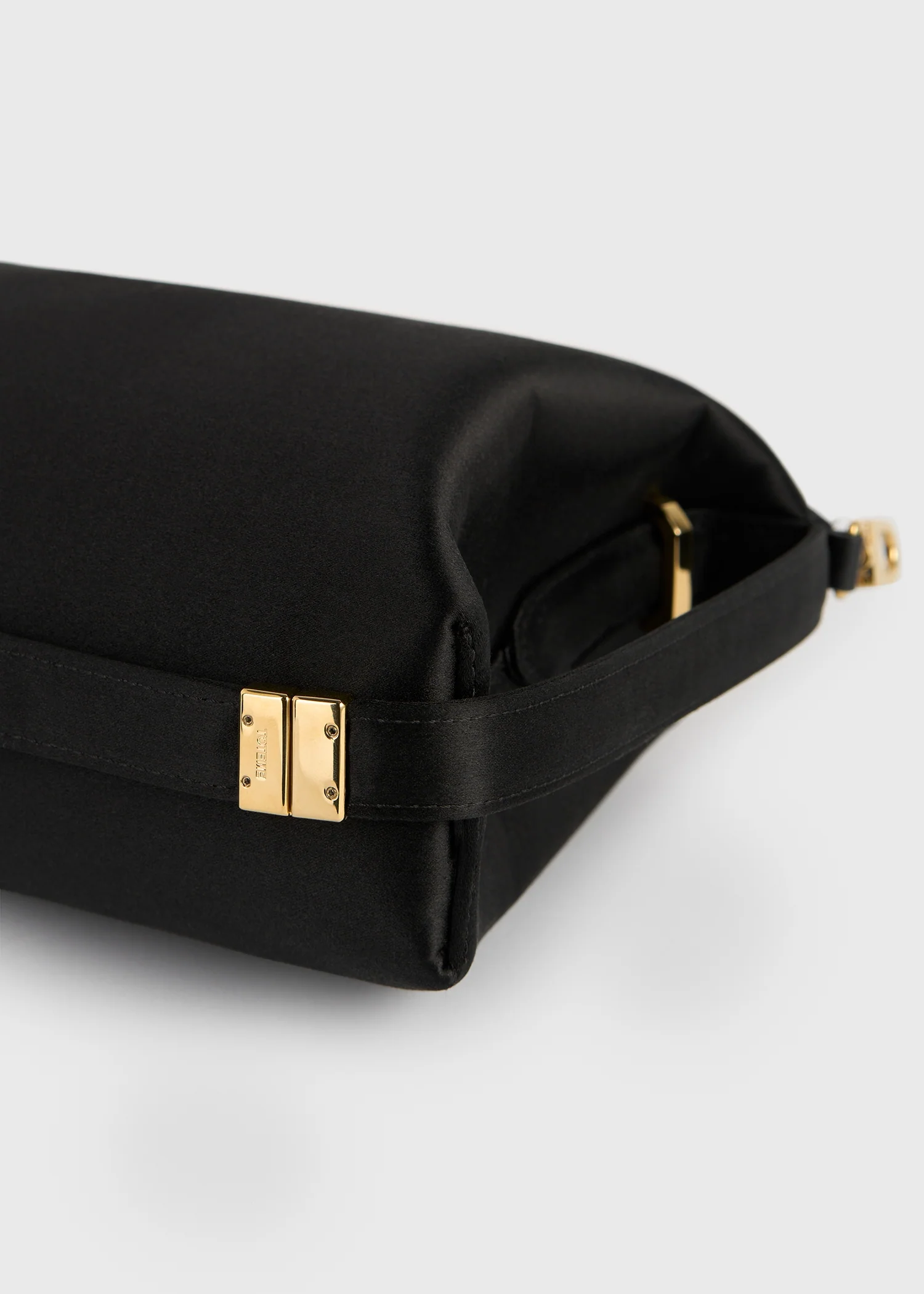 Bevel satin wristlet black - Image 8