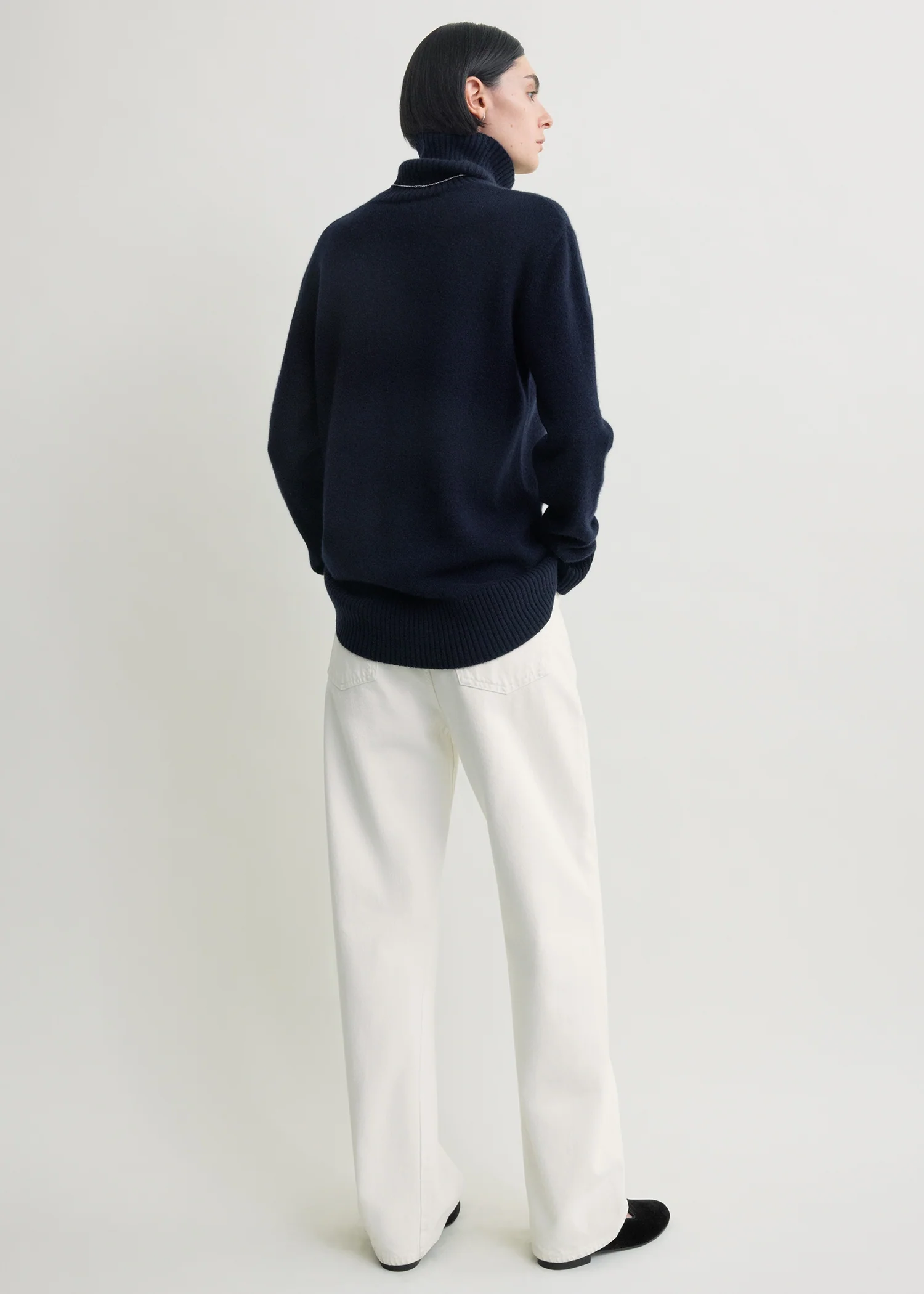 Cashmere turtleneck navy - Image 3