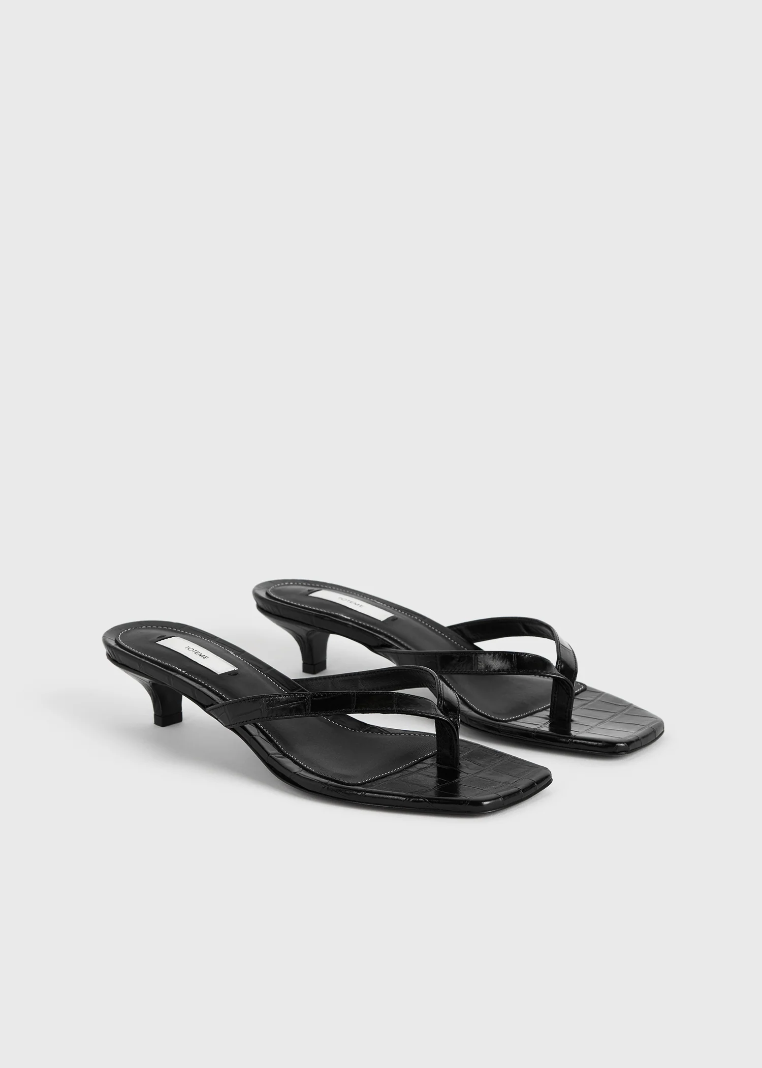 Croco-embossed heeled flip flops black - Image 7