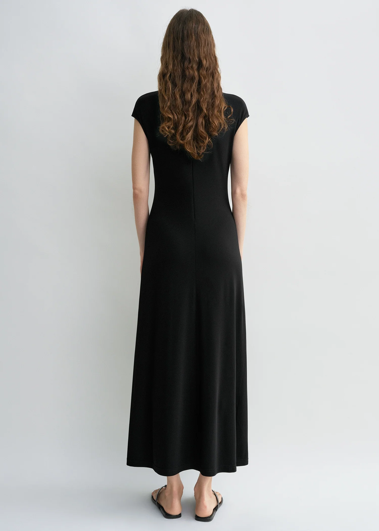 Everyday dress black - Image 3