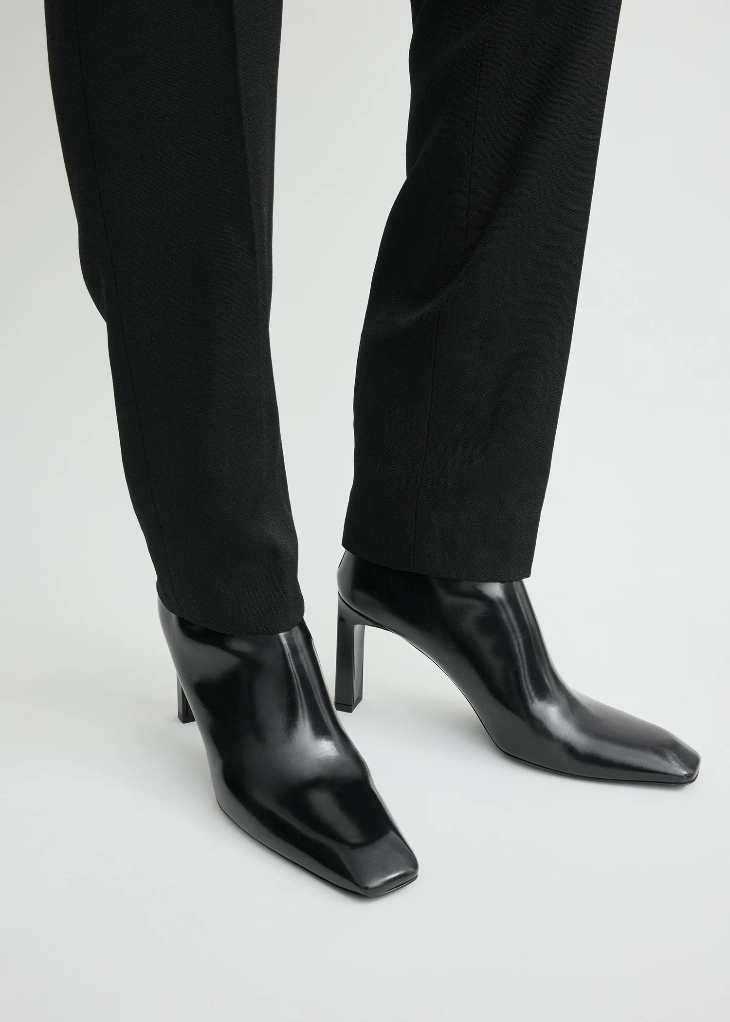 Bar glossy leather boots black - Image 3