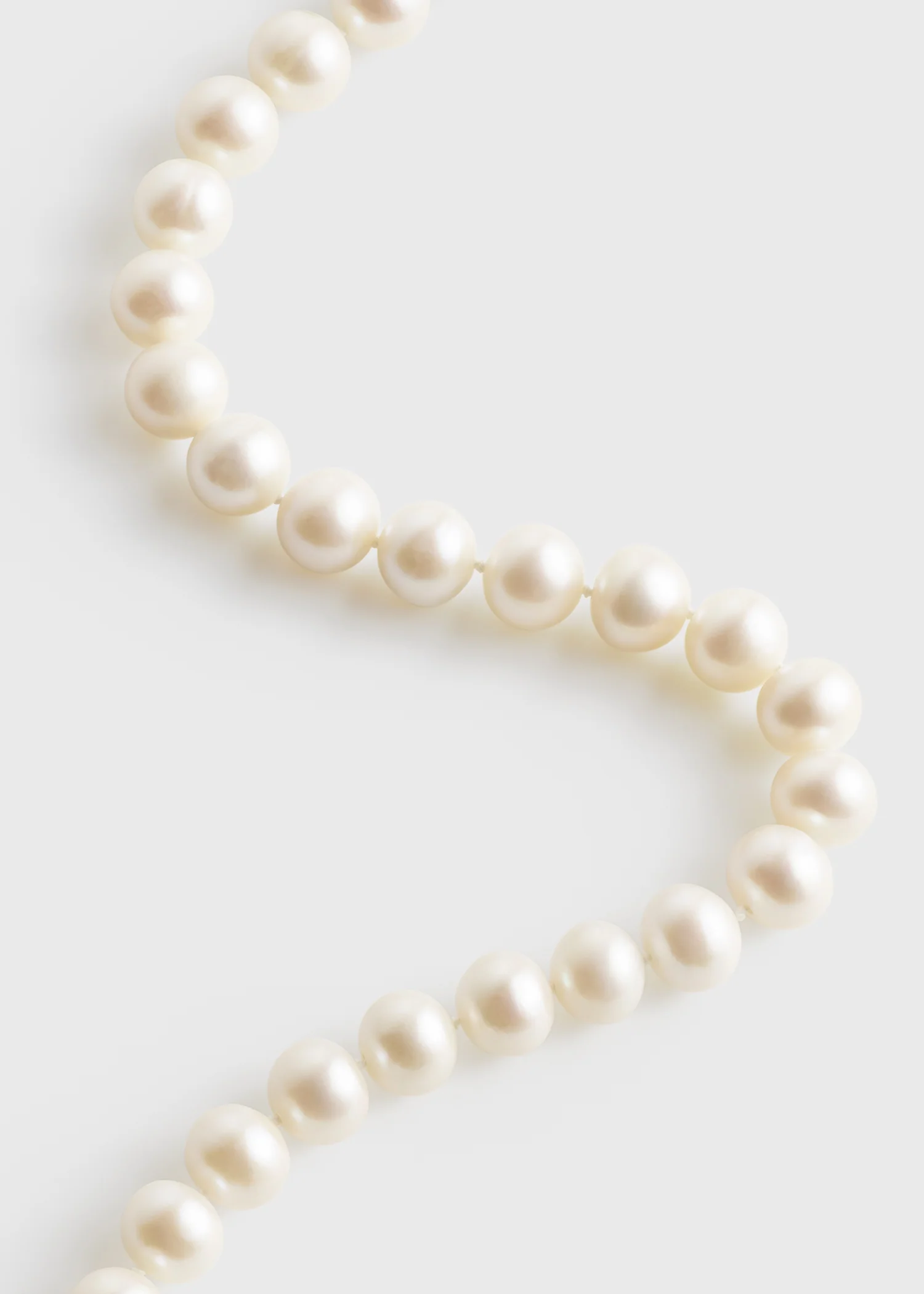 Infinity pearl choker white - Image 3
