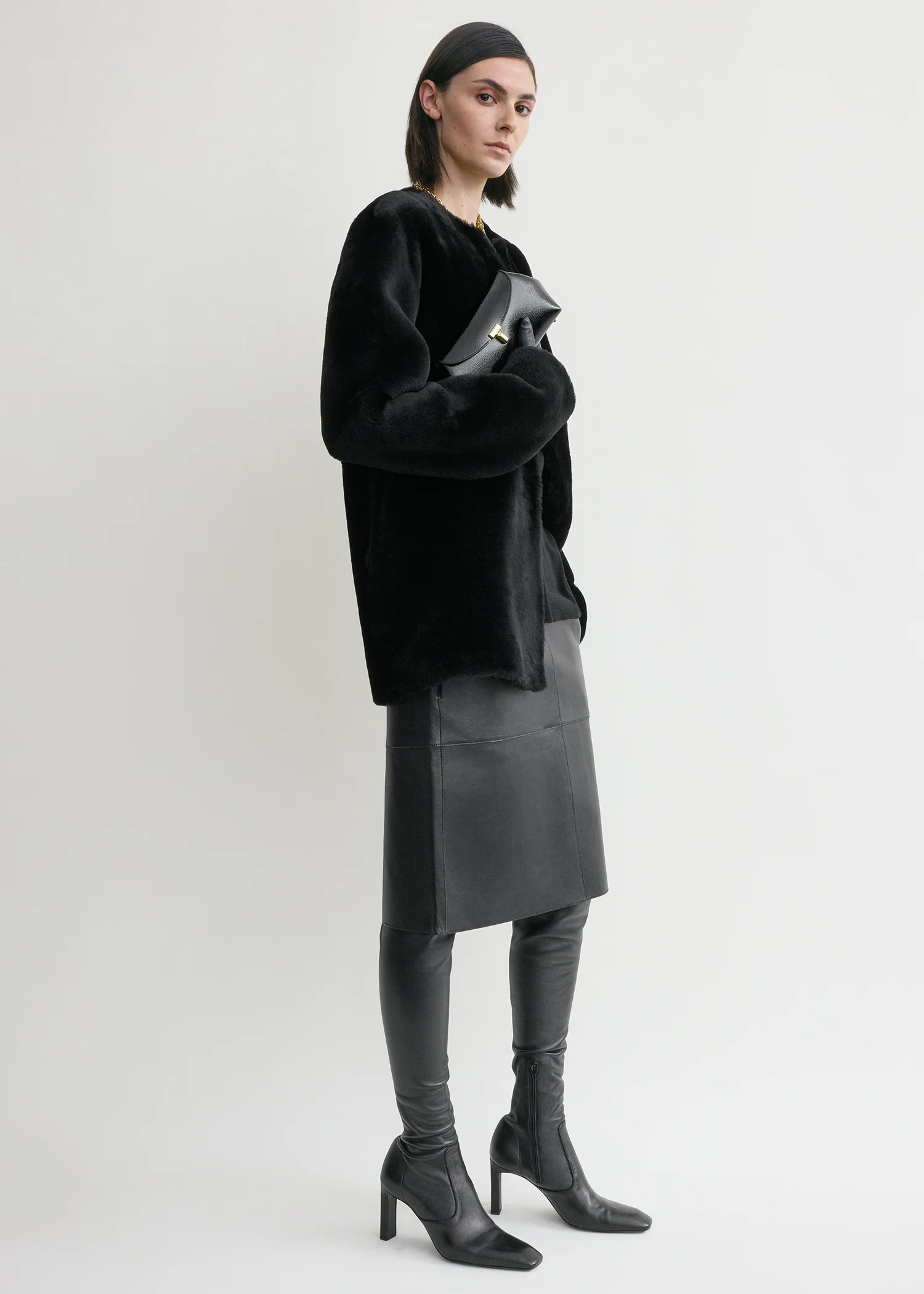 Mini T-lock naplack clutch black - Image 3