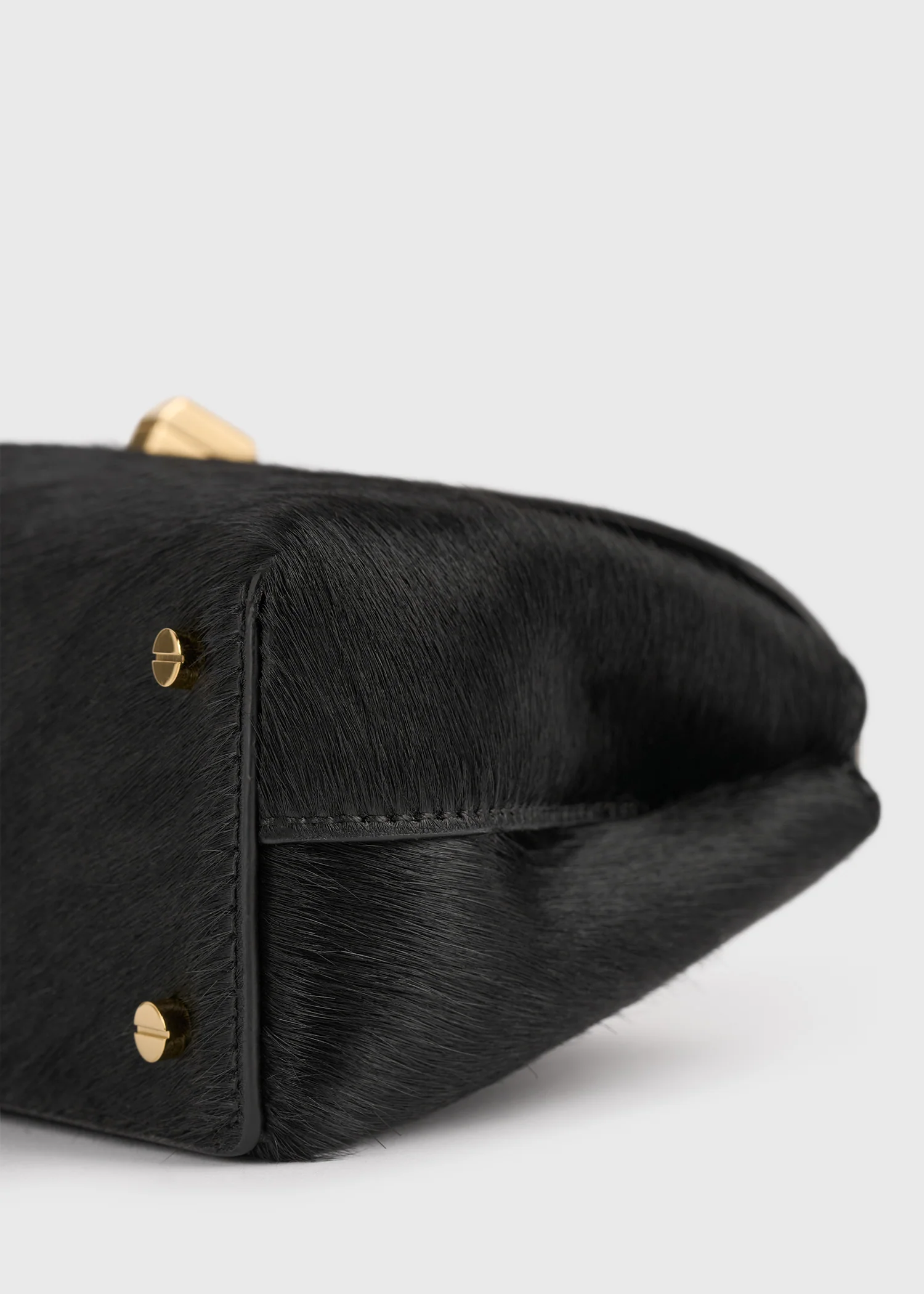 Mini T-lock pony hair clutch black - Image 7