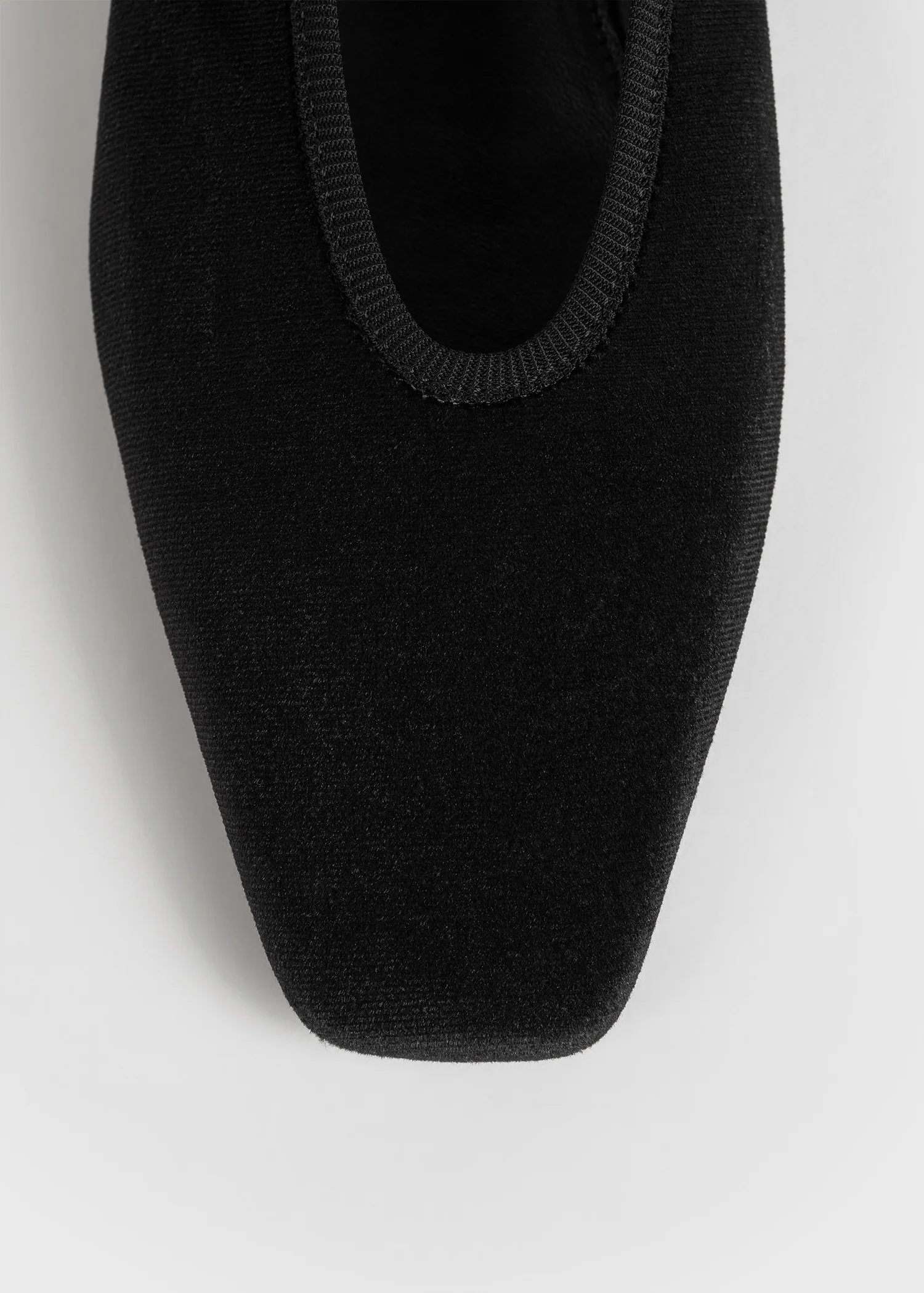 Minimalist velvet ballerinas black - Image 6
