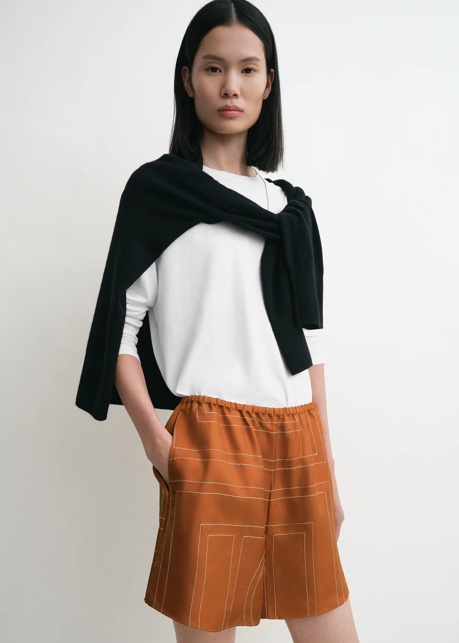 Monogram silk pj shorts terracotta - Image 4