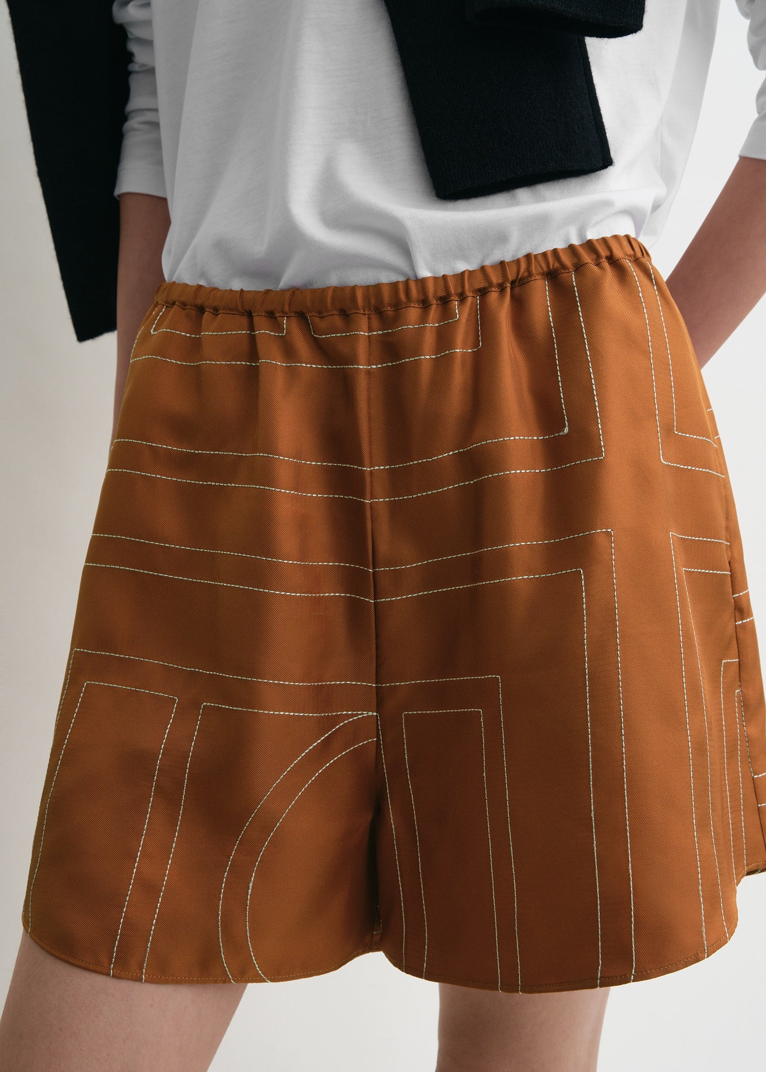 Monogram silk pj shorts terracotta - Image 5