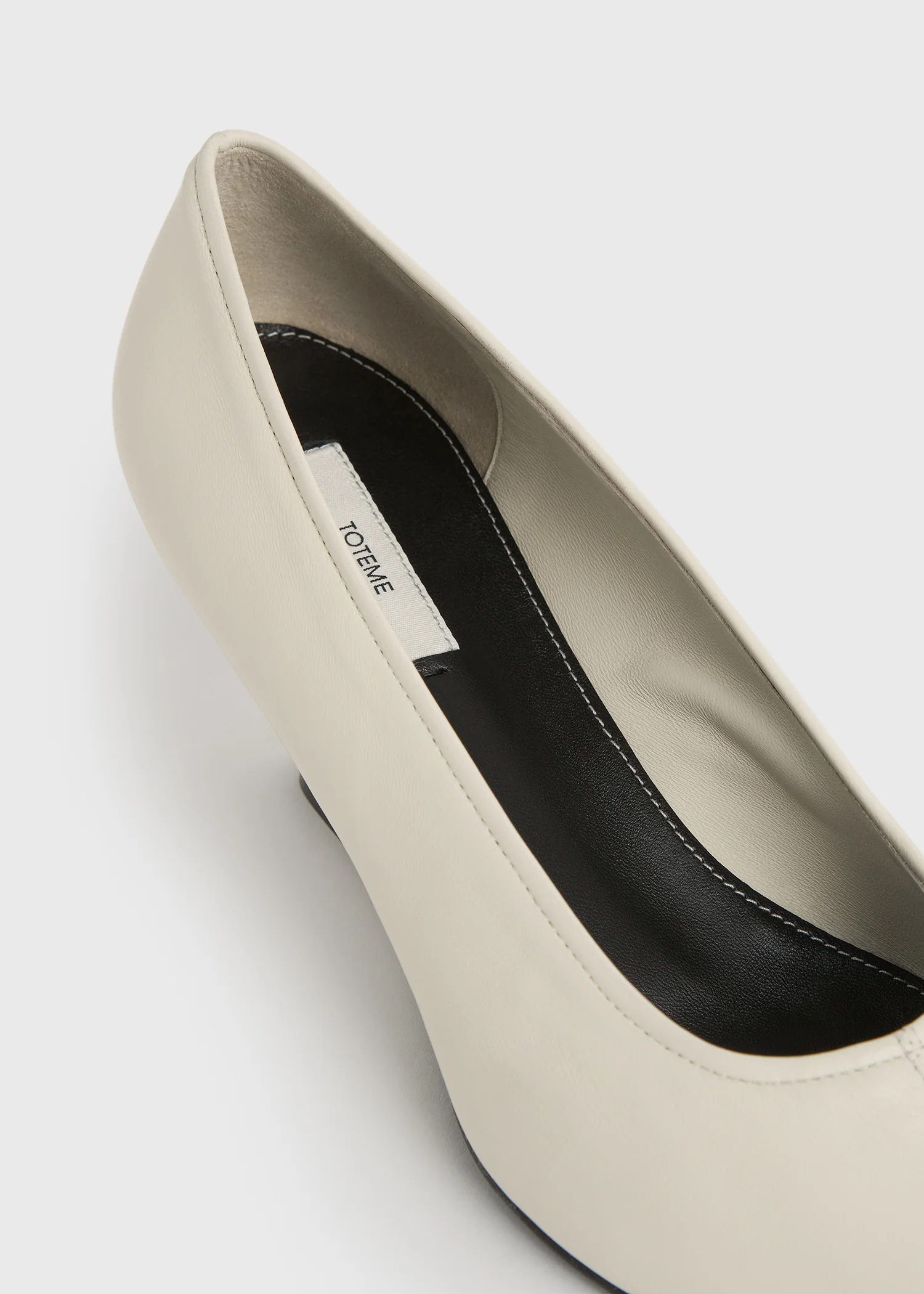 Sharp nappa wedge pumps white - Image 5