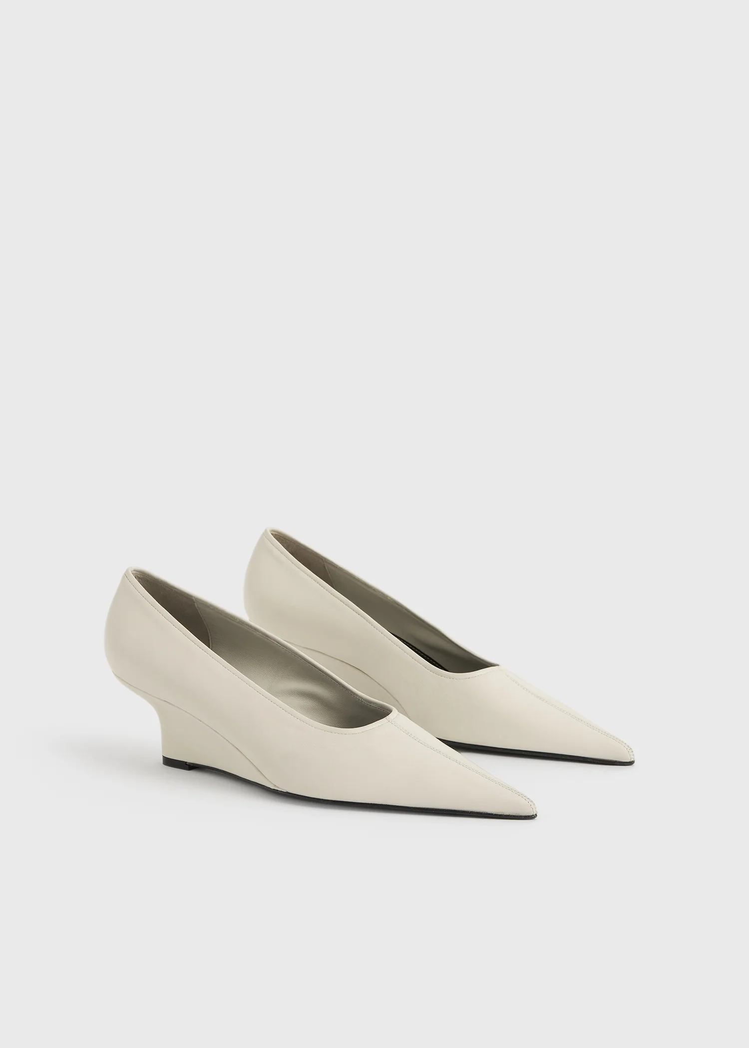 Sharp nappa wedge pumps white - Image 7