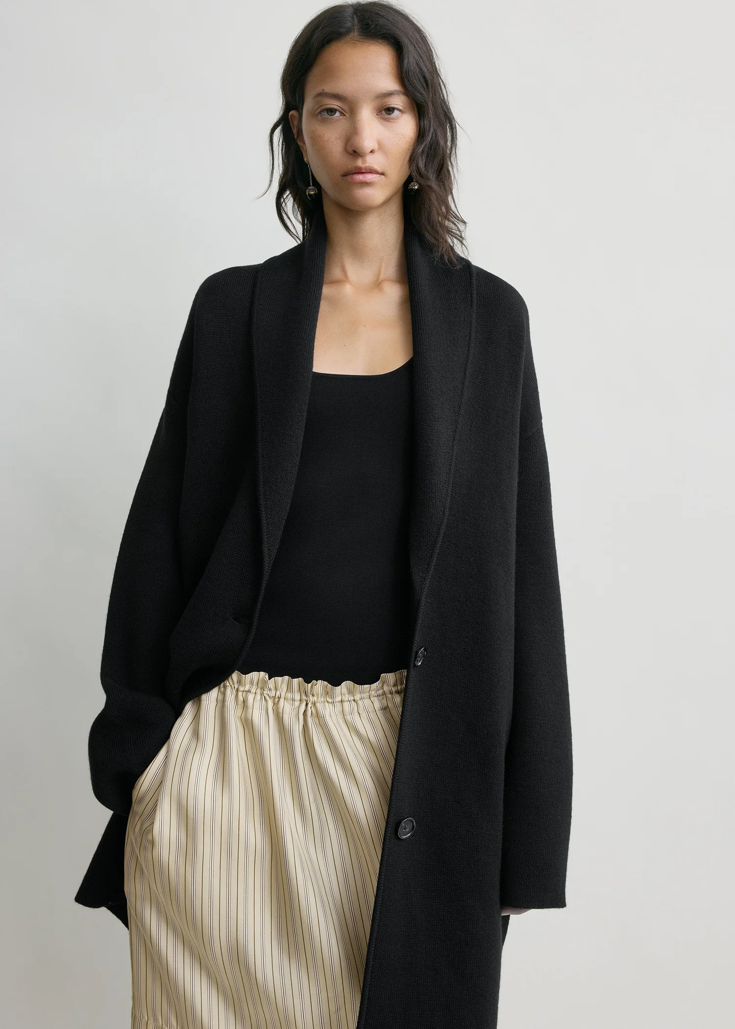 Shawl-lapel robe black - Image 4