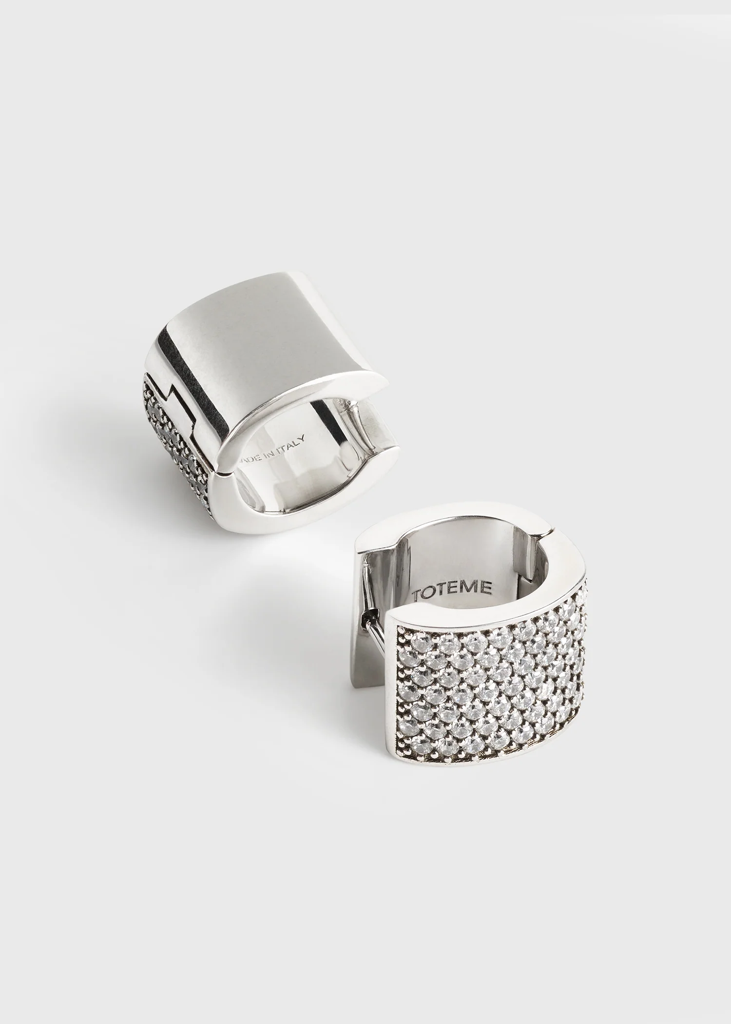 Signature pavé hoops silver - Image 4