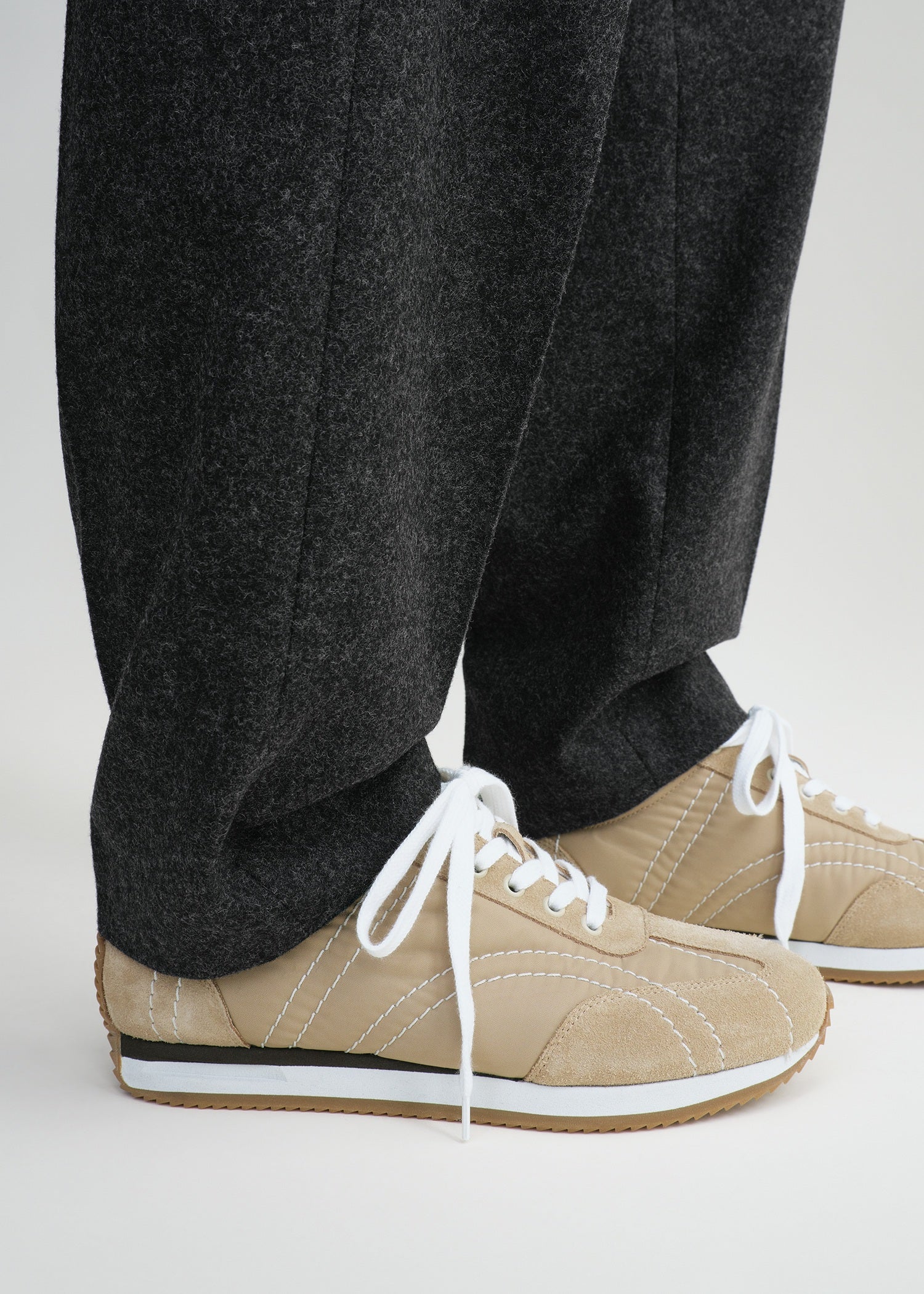 Sport sneakers sand - Image 3