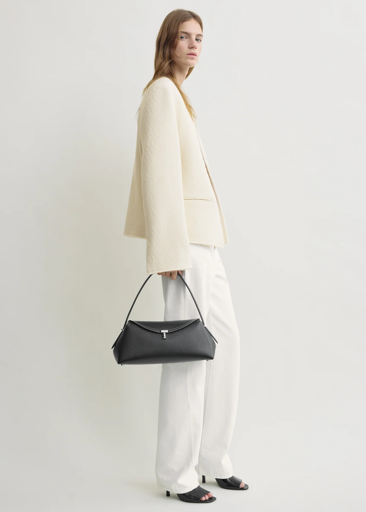 T-lock grained-leather shoulder black - Image 3