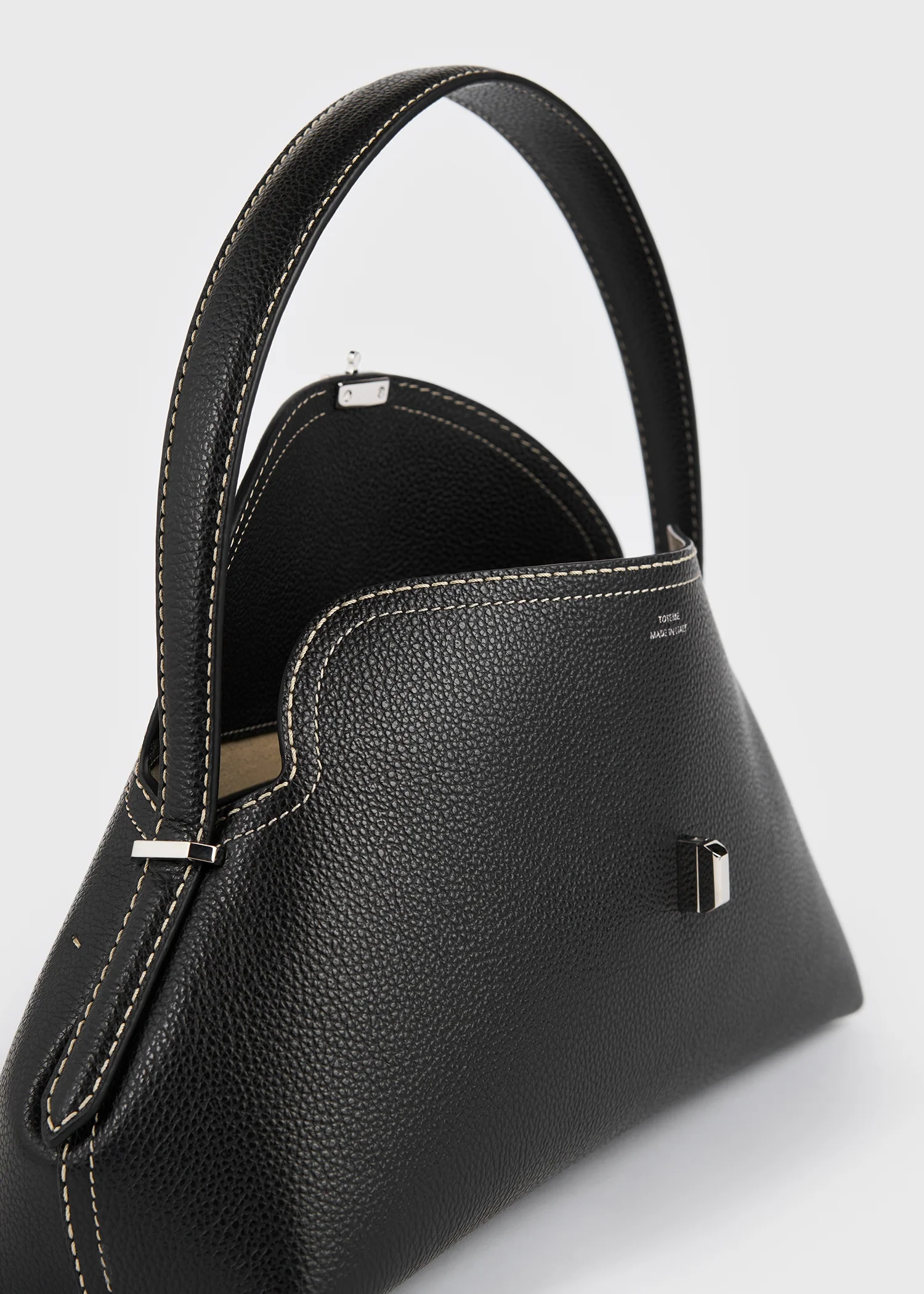 T-lock grained-leather shoulder black - Image 8