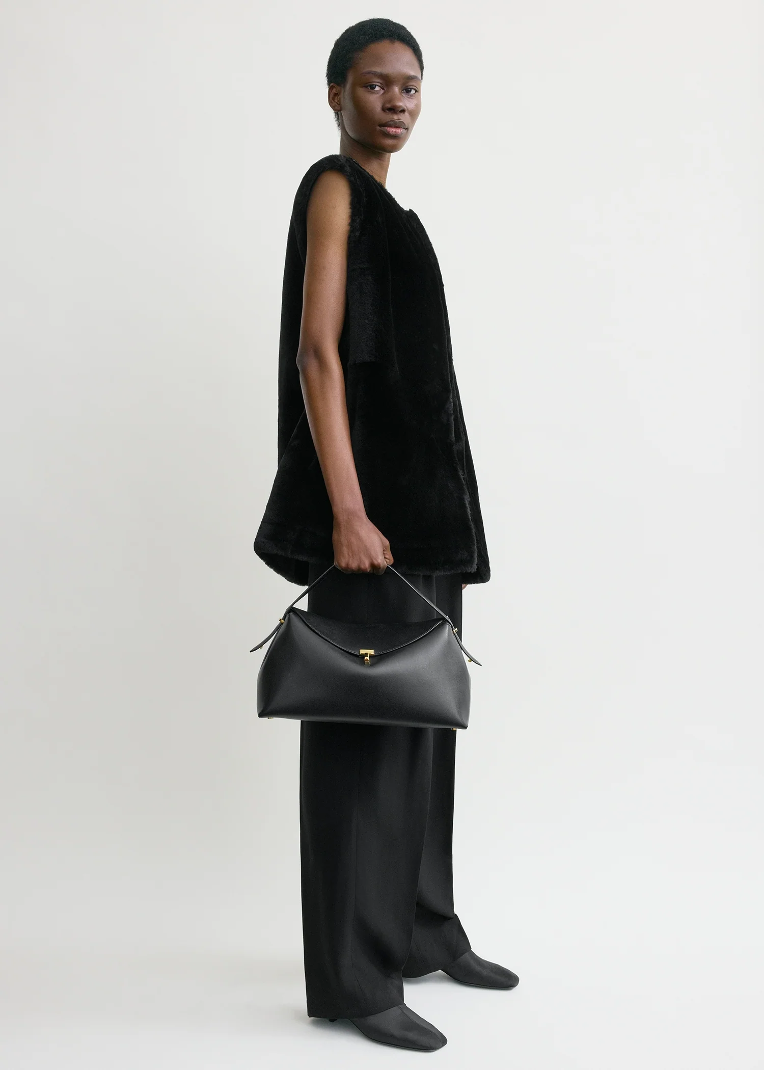 T-lock leather top handle black - Image 3