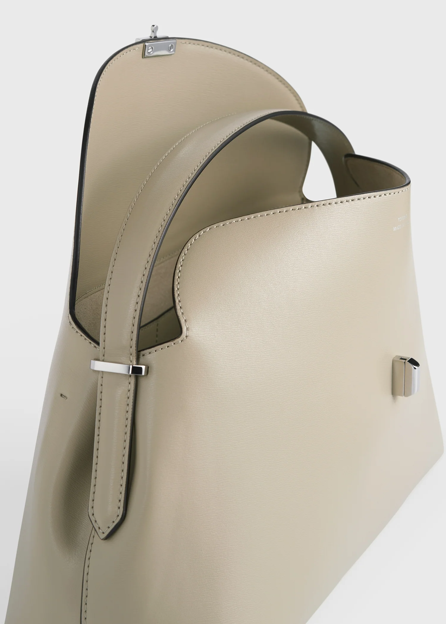 T-lock leather top handle fawn - Image 5